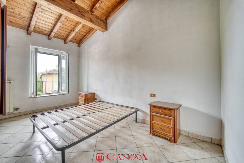 appartamento in vendita a Bregnano