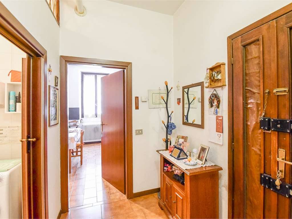 appartamento in vendita a Bregnano in zona San Giorgio