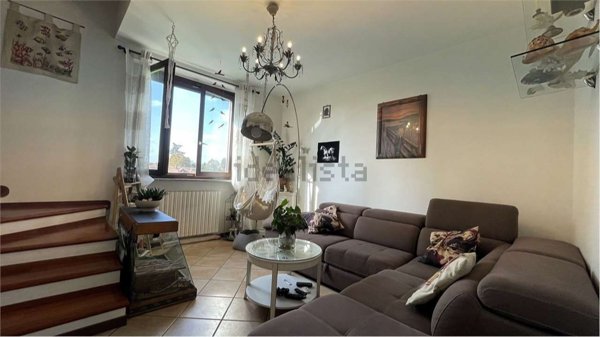 appartamento in vendita a Bregnano in zona San Giorgio