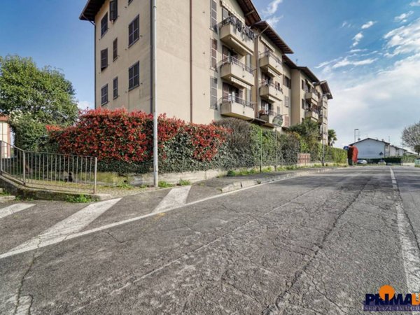 appartamento in vendita a Bregnano in zona Puginate