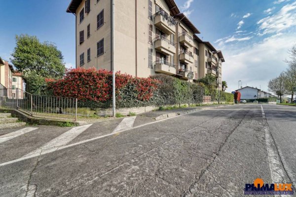 appartamento in vendita a Bregnano in zona Puginate