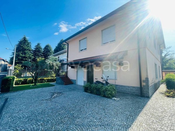 appartamento in vendita a Bregnano