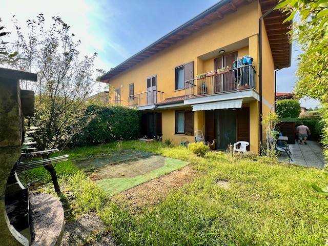 appartamento in vendita a Bregnano in zona San Giorgio