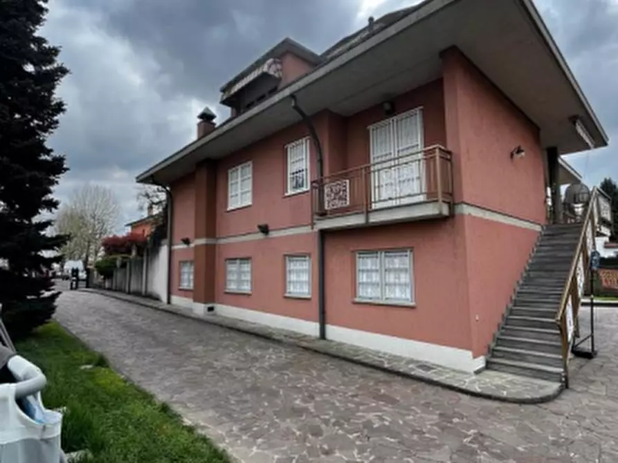appartamento in vendita a Bregnano