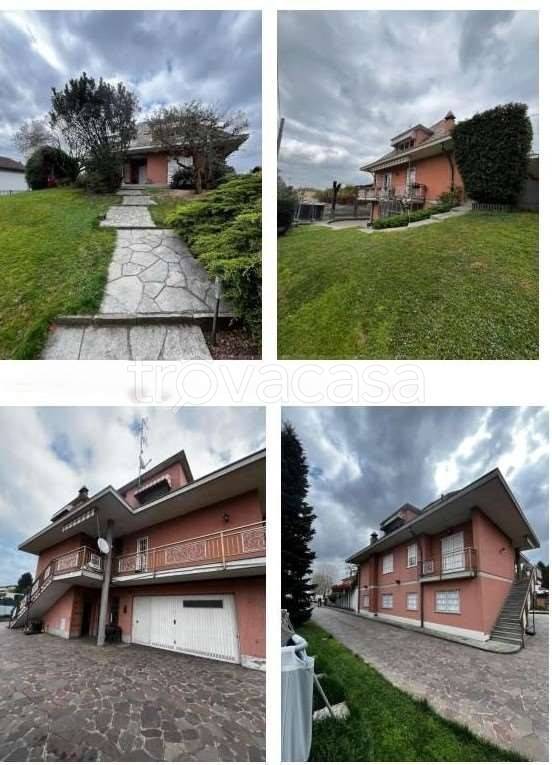 casa indipendente in vendita a Bregnano