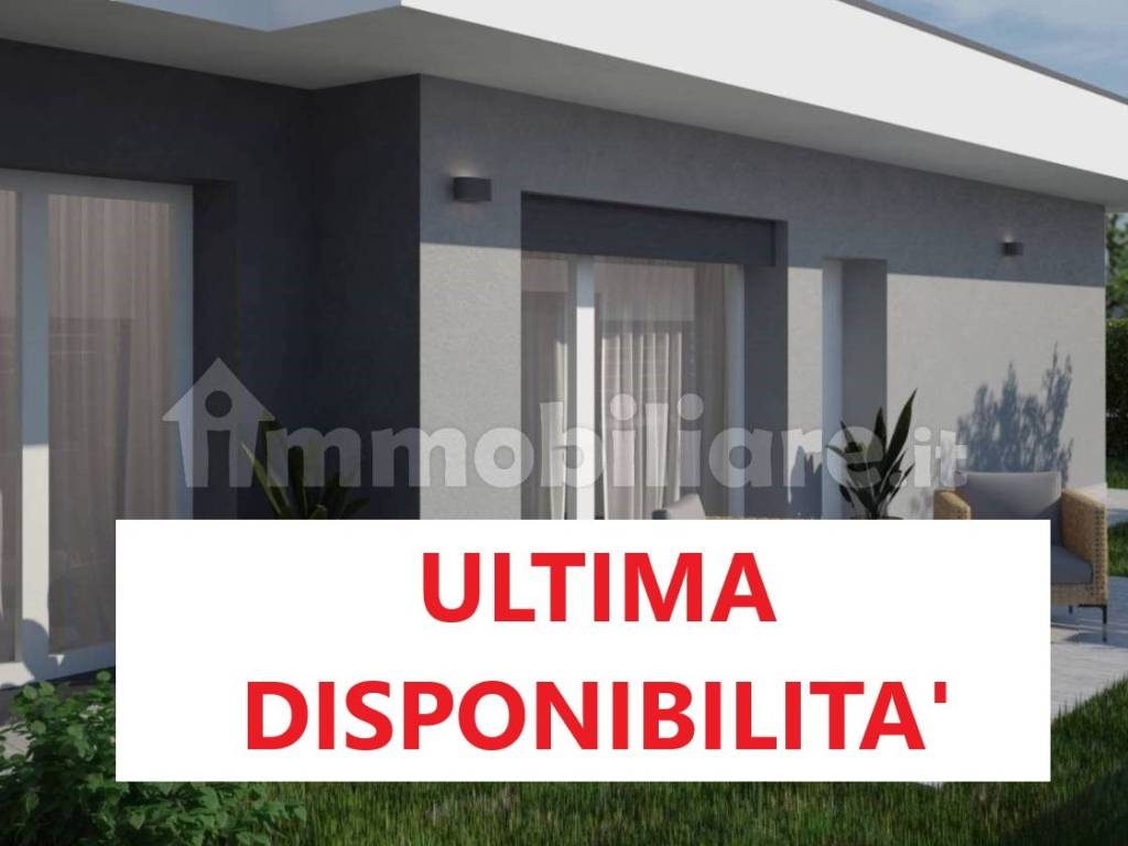 casa indipendente in vendita a Bregnano