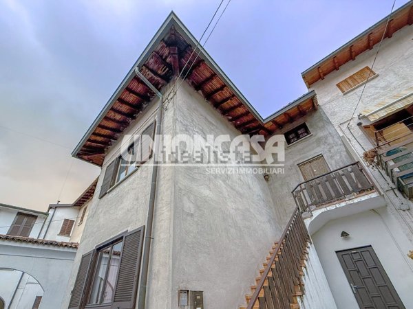 appartamento in vendita a Bregnano