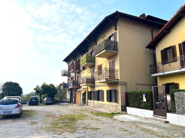 appartamento in vendita a Bregnano