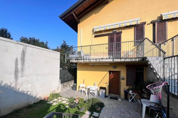 appartamento in vendita a Bregnano