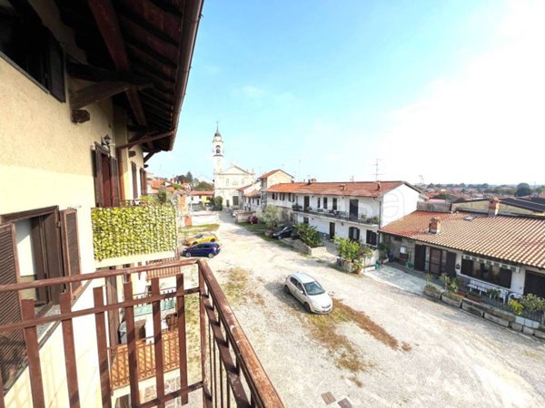appartamento in vendita a Bregnano in zona San Giorgio