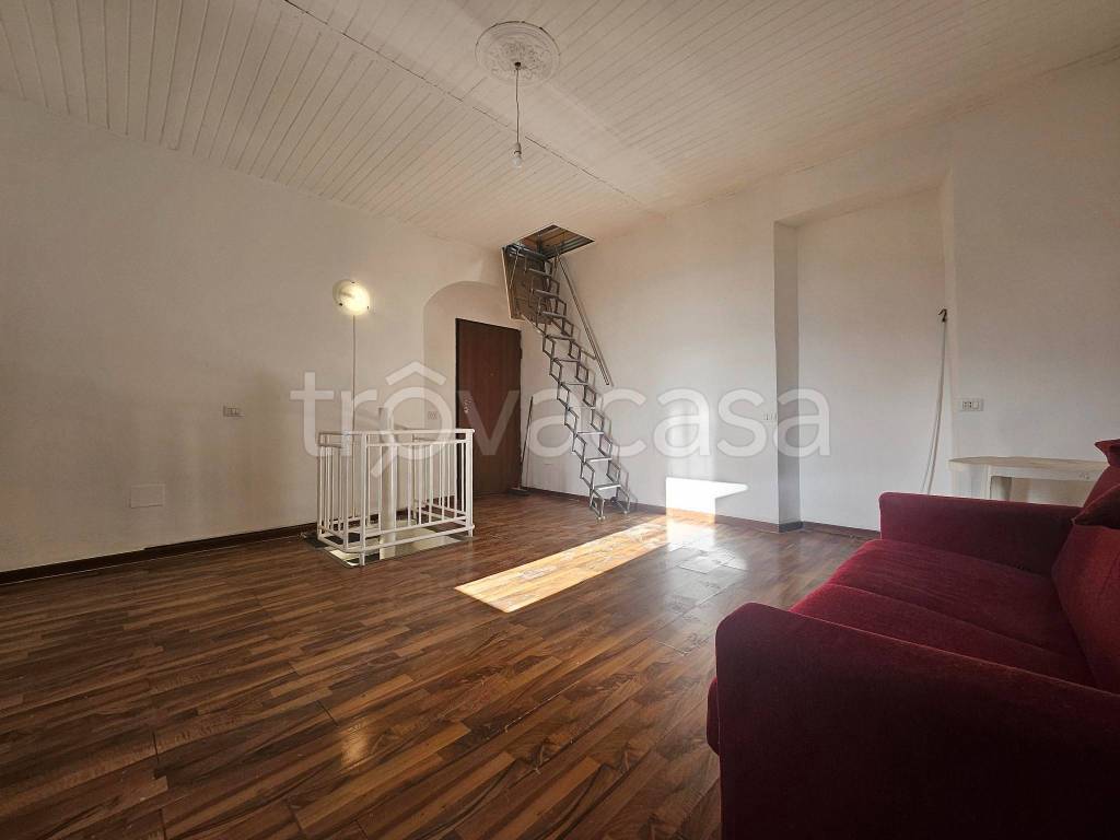 appartamento in vendita a Bregnano