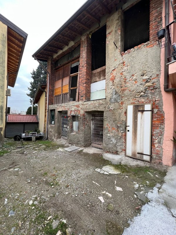 appartamento in vendita a Bregnano