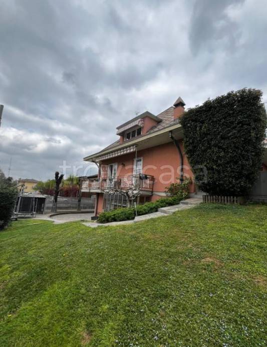 appartamento in vendita a Bregnano