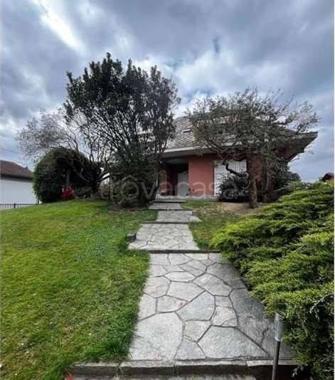 appartamento in vendita a Bregnano