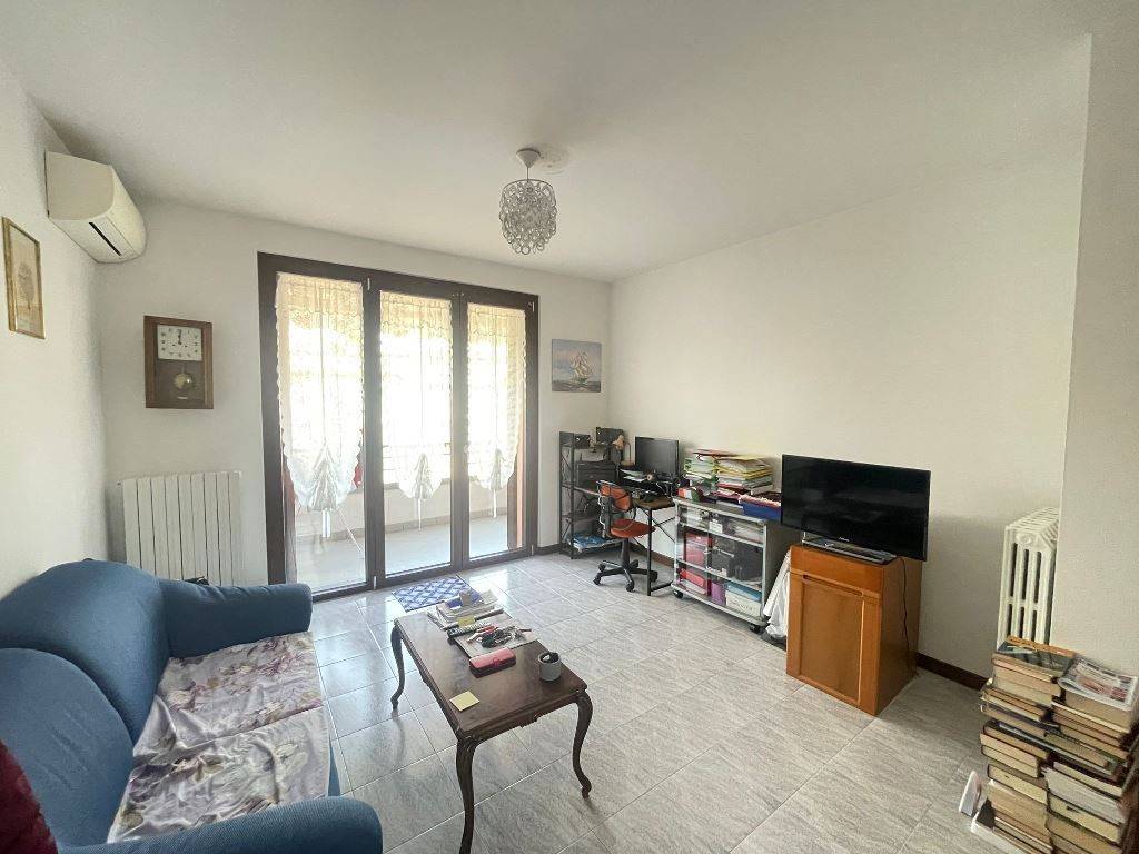 appartamento in vendita a Bregnano in zona San Michele