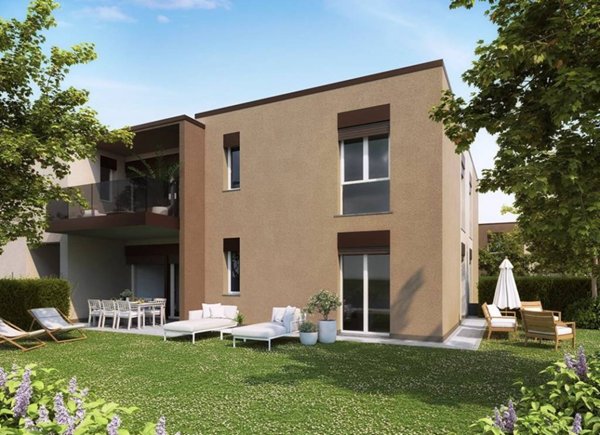 appartamento in vendita a Bregnano in zona Puginate