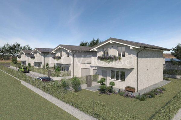 casa indipendente in vendita a Bregnano