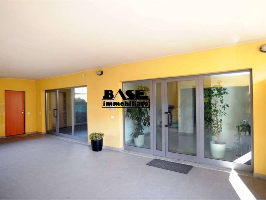 ufficio in vendita a Bregnano in zona San Michele