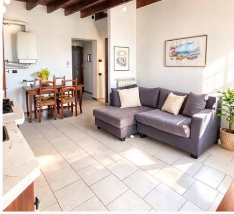 appartamento in vendita a Bregnano in zona San Michele