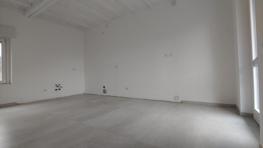 casa indipendente in vendita a Bregnano