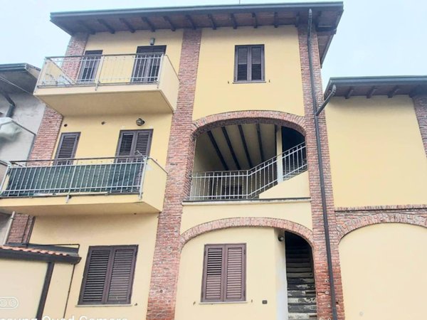appartamento in vendita a Bregnano in zona San Michele