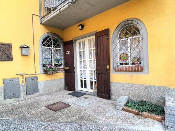 appartamento in vendita a Bregnano in zona San Michele