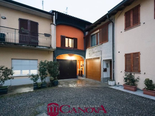 appartamento in vendita a Bregnano in zona San Giorgio