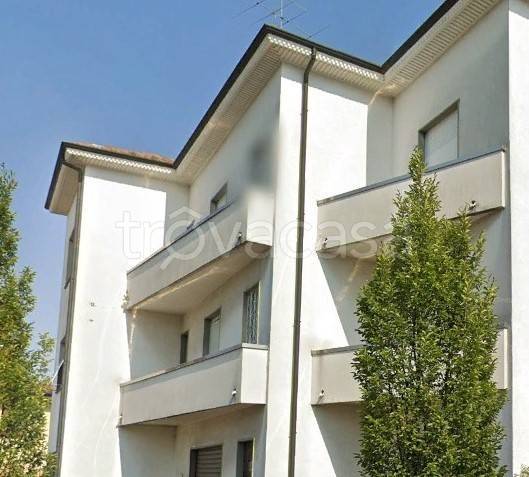 appartamento in vendita a Bregnano