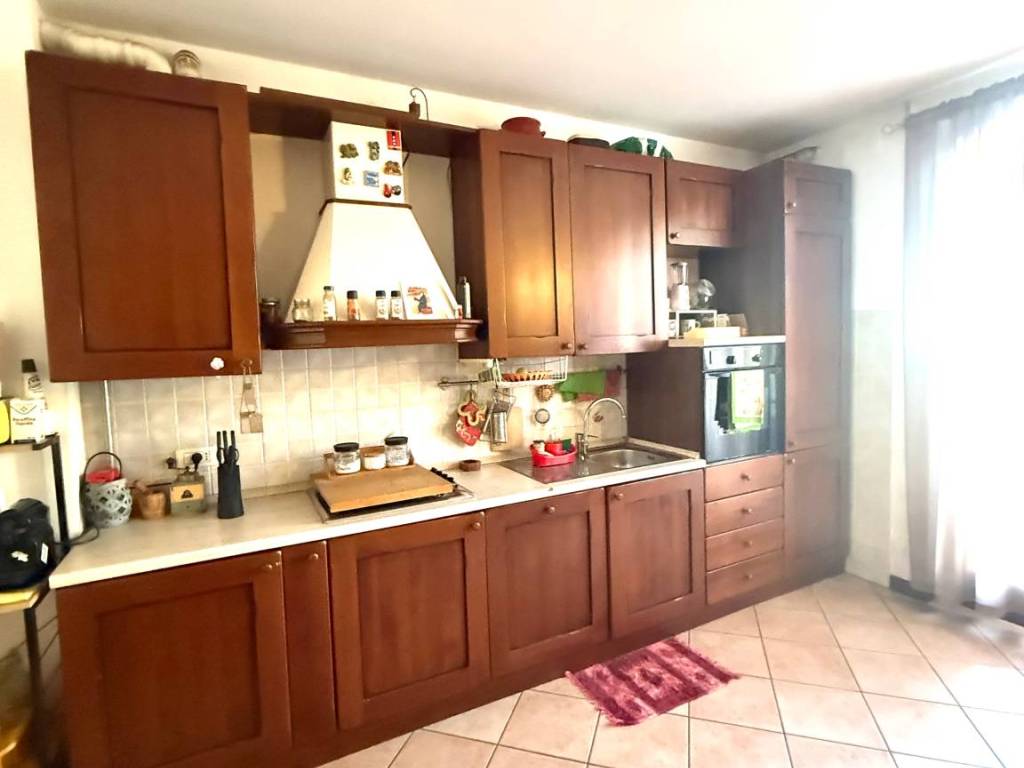 appartamento in vendita a Bregnano in zona San Giorgio