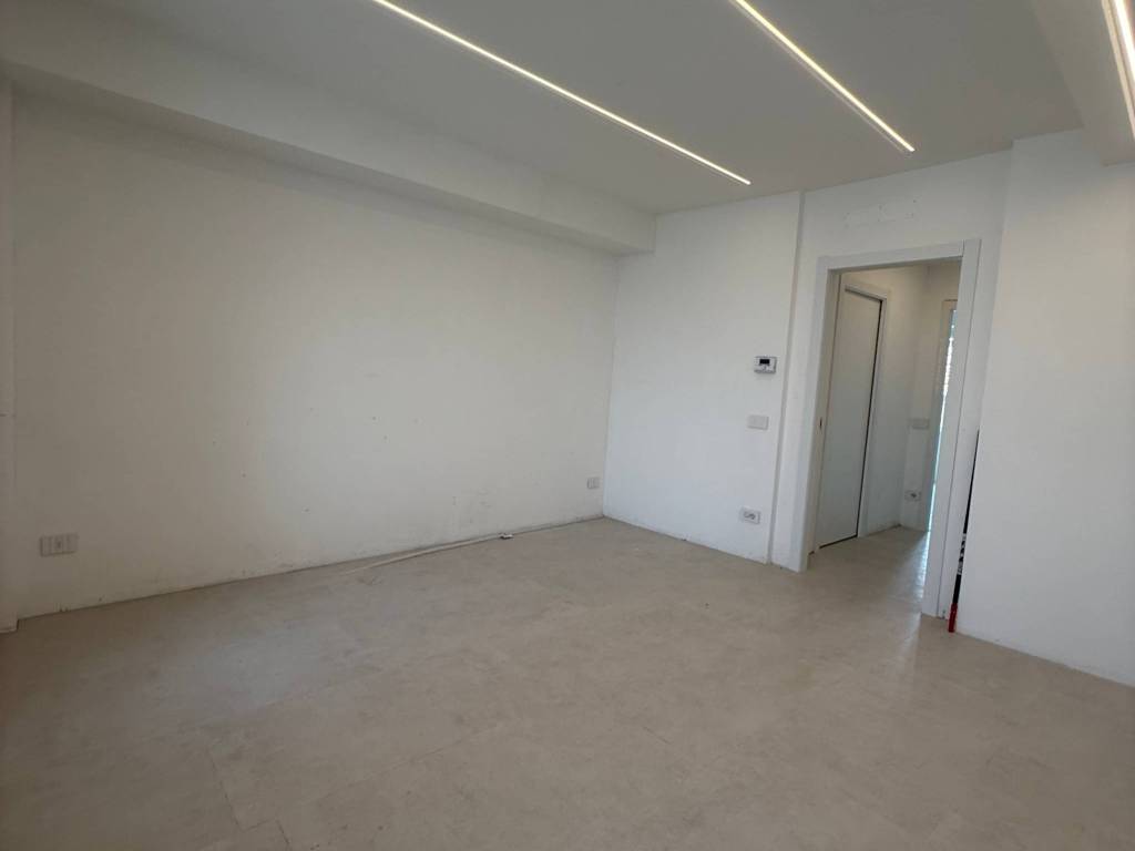 appartamento in vendita a Bregnano in zona San Michele