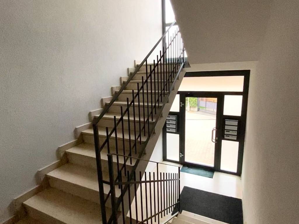 appartamento in vendita a Bregnano in zona San Michele