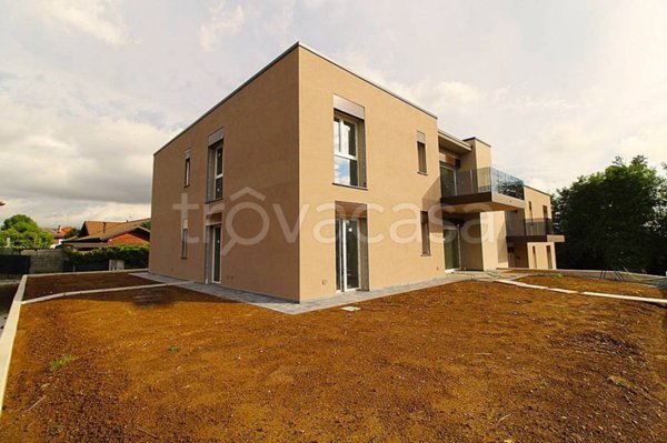 appartamento in vendita a Bregnano