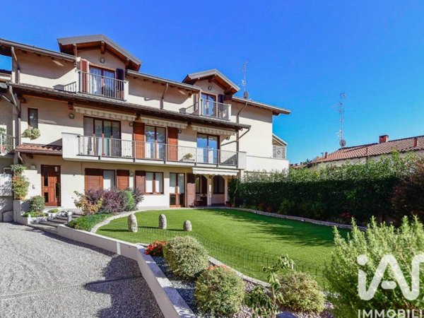 appartamento in vendita a Bregnano in zona San Michele