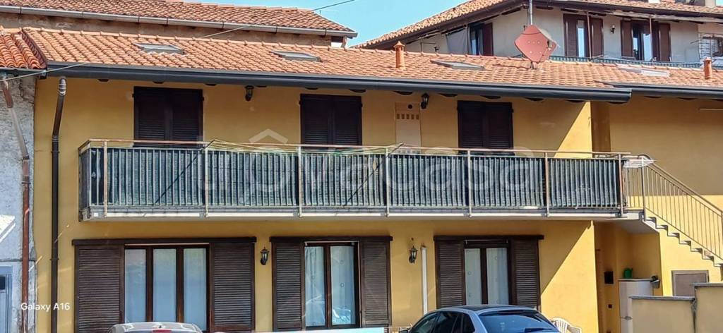 appartamento in vendita a Bregnano in zona San Michele