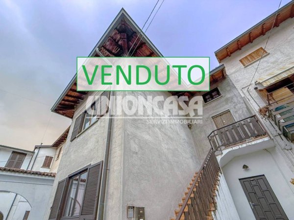 appartamento in vendita a Bregnano in zona San Michele