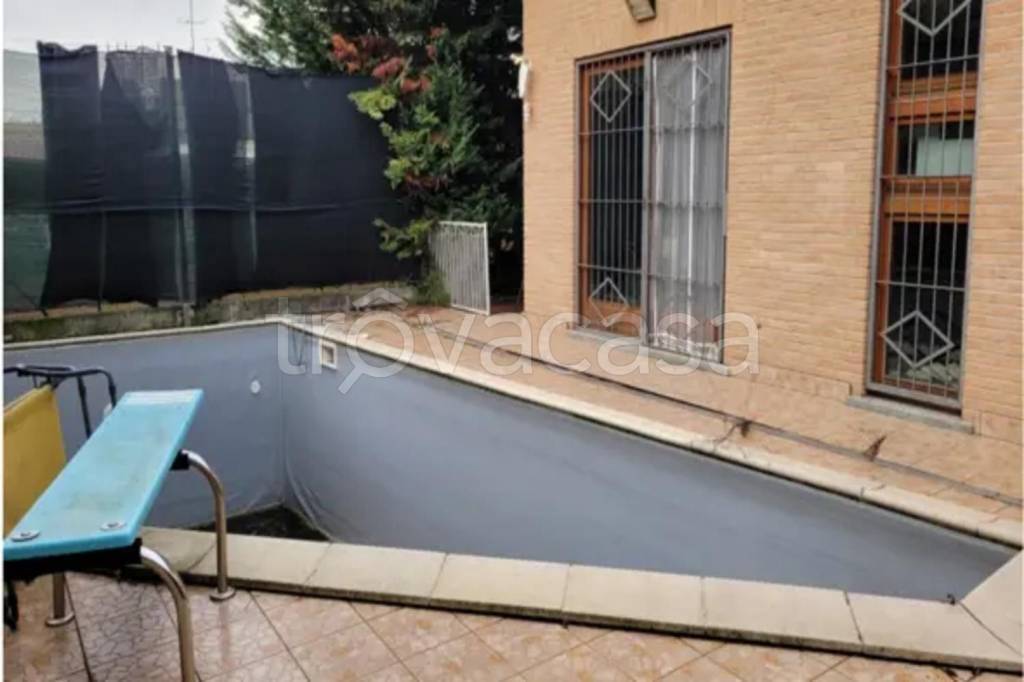 appartamento in vendita a Bregnano