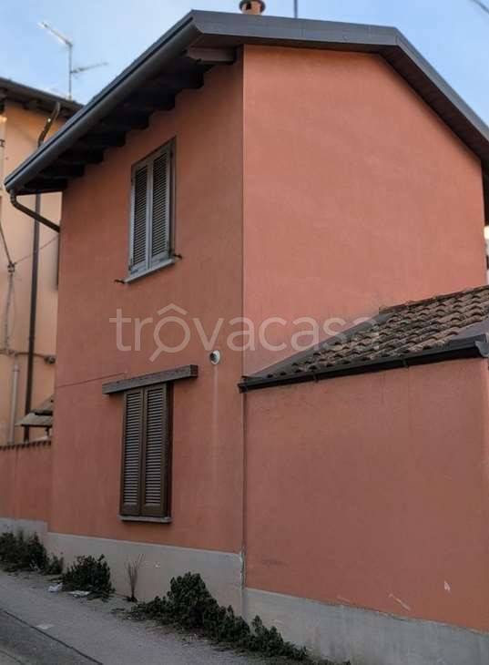 appartamento in vendita a Bregnano in zona San Michele