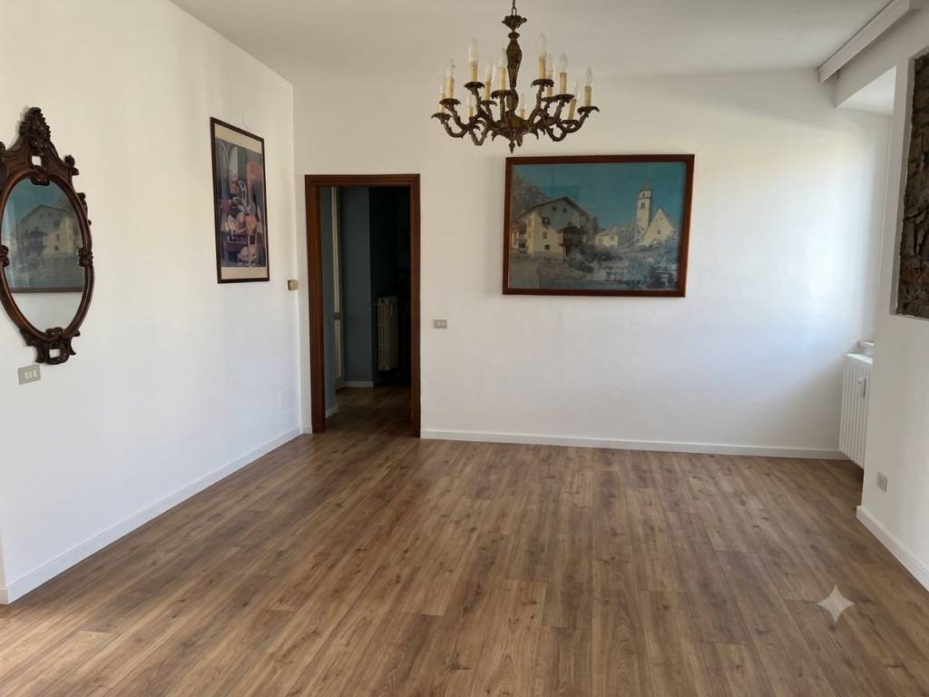 appartamento in vendita a Bregnano