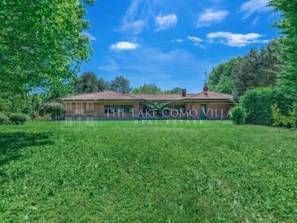 casa indipendente in vendita a Bregnano in zona San Giorgio