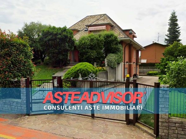 appartamento in vendita a Bregnano