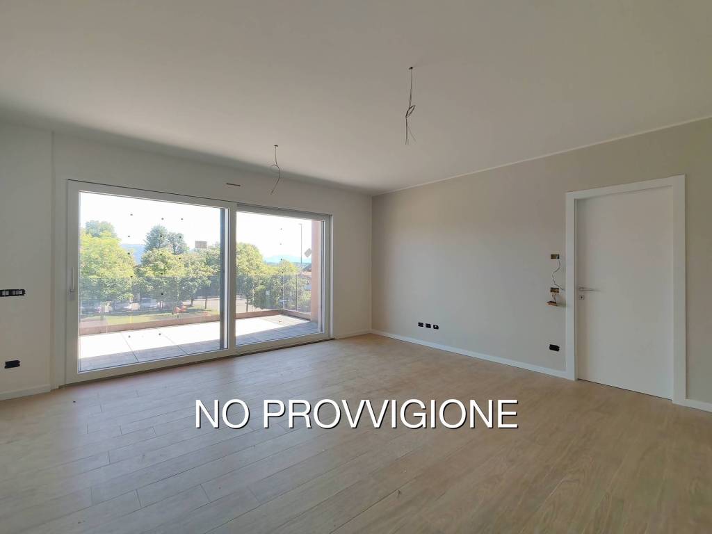 appartamento in vendita a Bregnano in zona Puginate