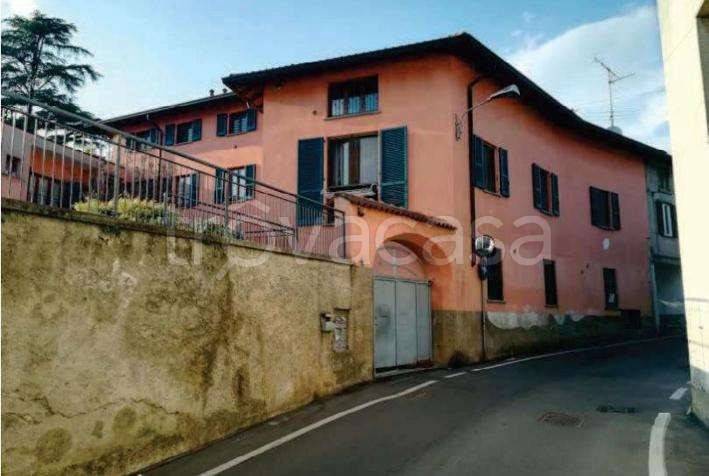 appartamento in vendita a Bregnano