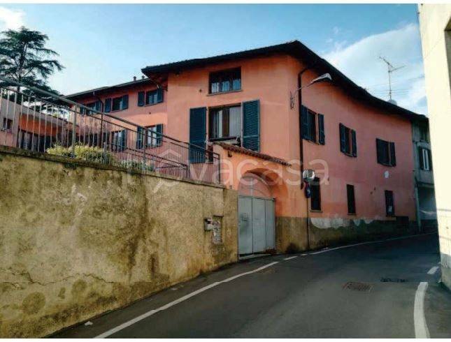 appartamento in vendita a Bregnano
