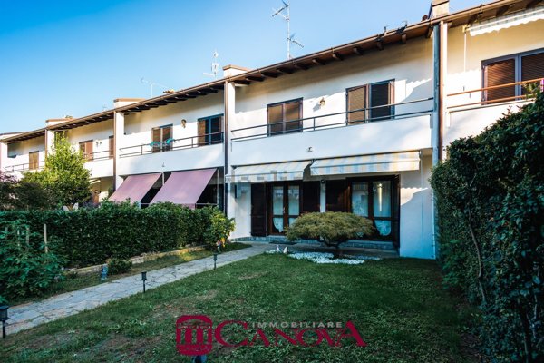 casa indipendente in vendita a Bregnano in zona Puginate
