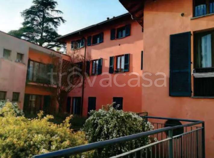 appartamento in vendita a Bregnano