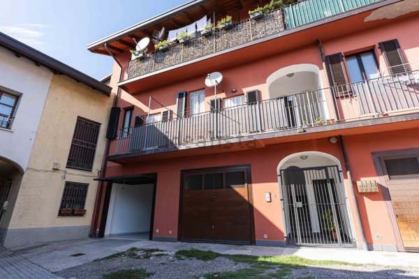 appartamento in vendita a Bregnano in zona San Michele