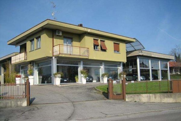 pentavano in vendita a Brenna