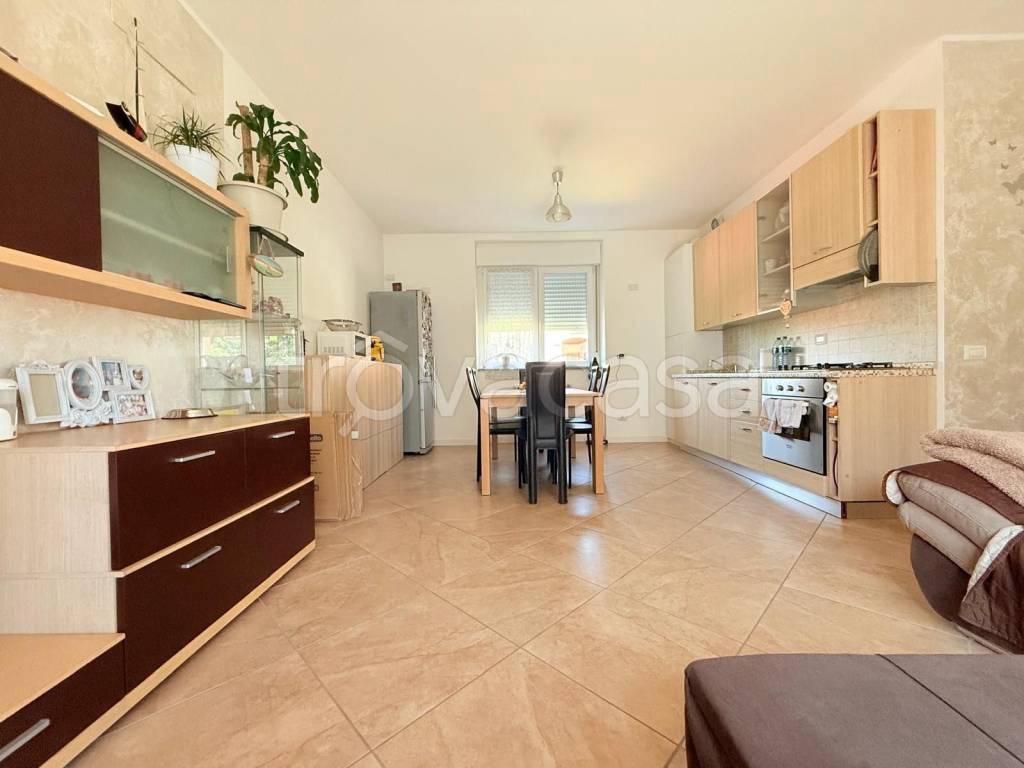 appartamento in vendita a Brenna