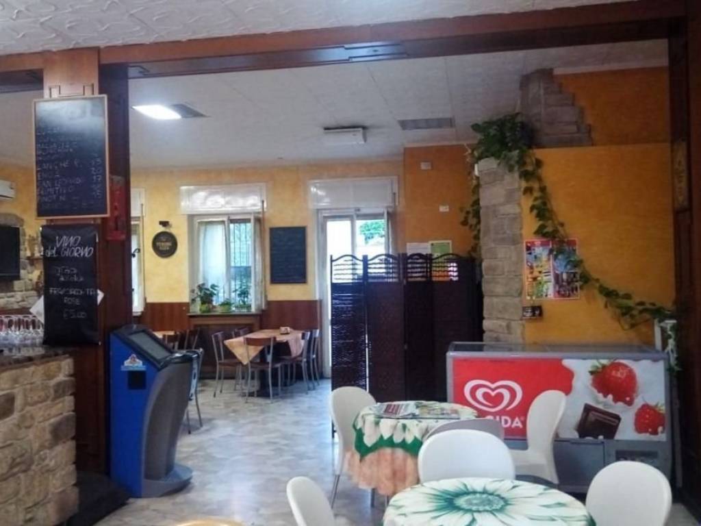 negozio in vendita a Brenna