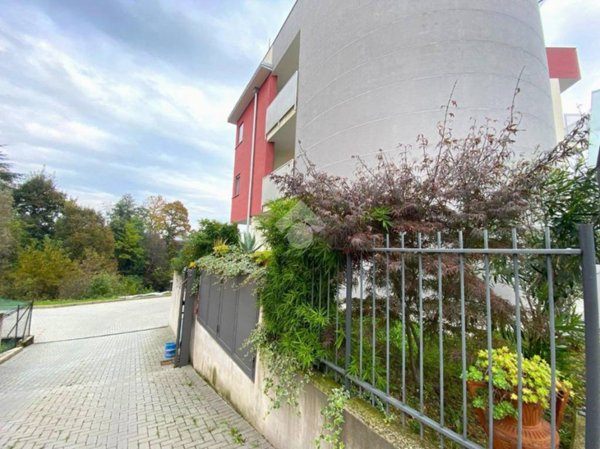 appartamento in vendita a Brenna